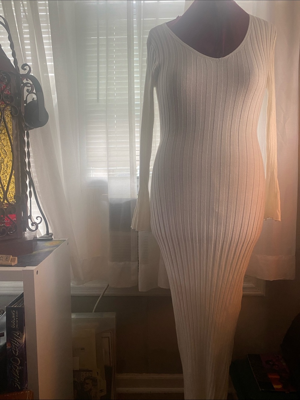 Long Sleeve Ribbed Maxi Dress in Cream – Sleek V-Neck Design